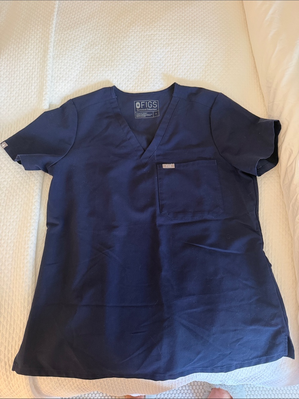 FIGS Women’s Scrub Top